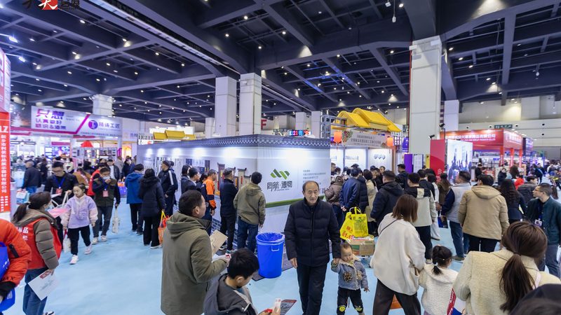 展台搭建的材料和工艺对成本和效果有重要影响。以下是一些建议：